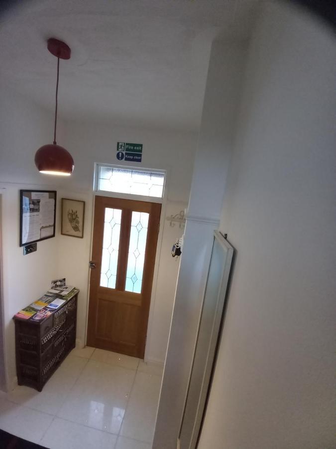 Luxury Holiday Home, Near Beach Southend-on-Sea Exteriör bild